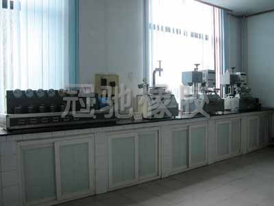 Wear-resisting laboratory equipment