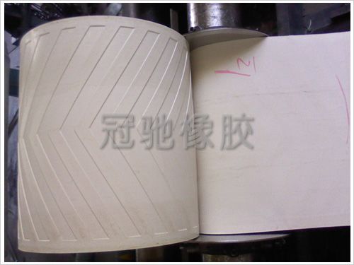 White rubber conveyor belt